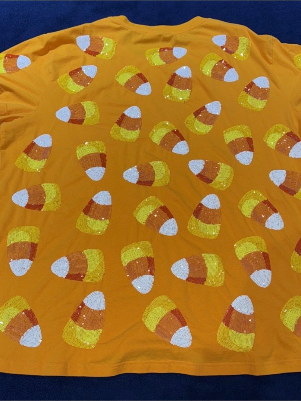 🎃Fabulous Queen Of Sparkles XL (Oversized) Candy Corn Sequined Tee EUC - Picture 2 of 10